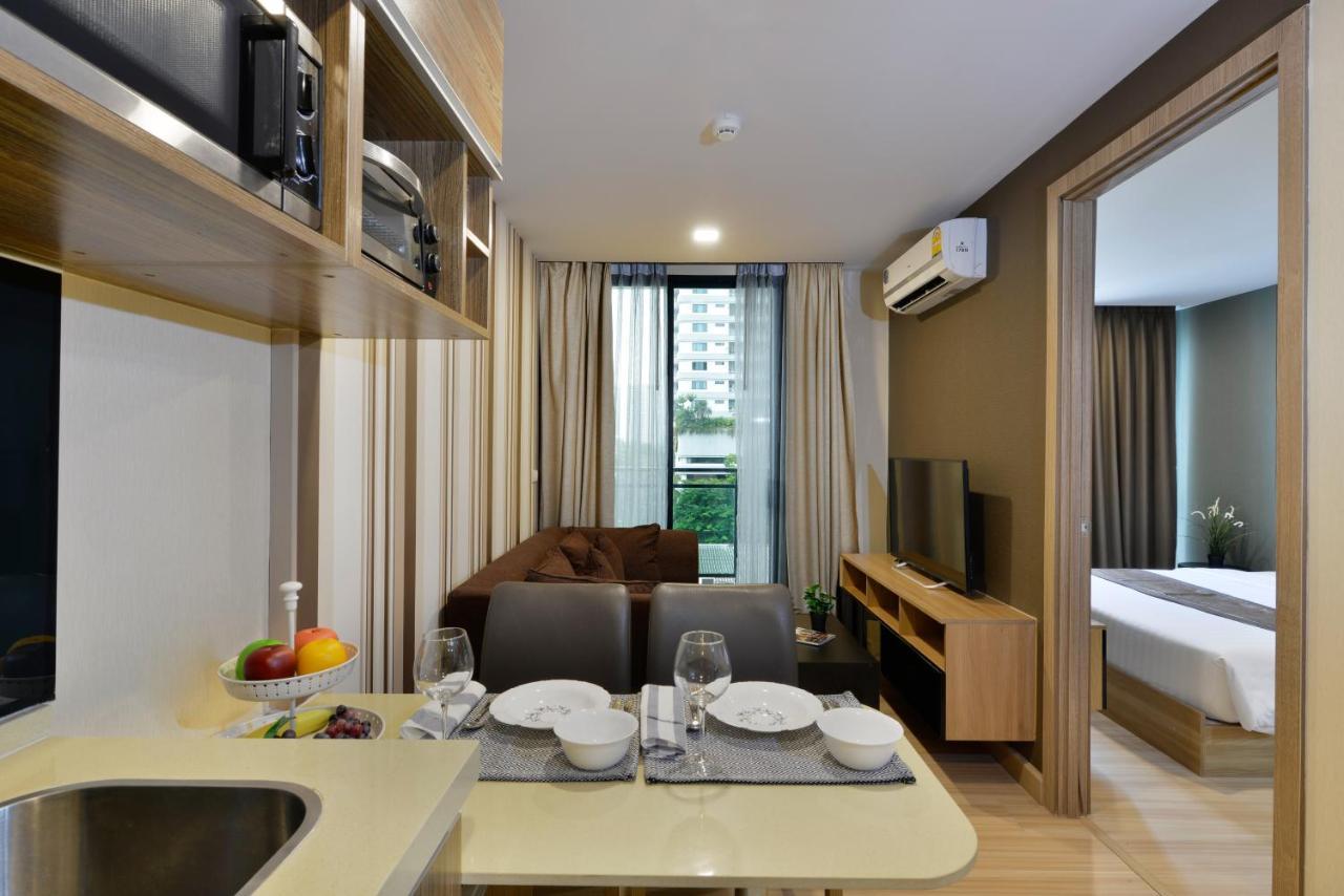 Ten Ekamai Residences Bangkok Exterior foto