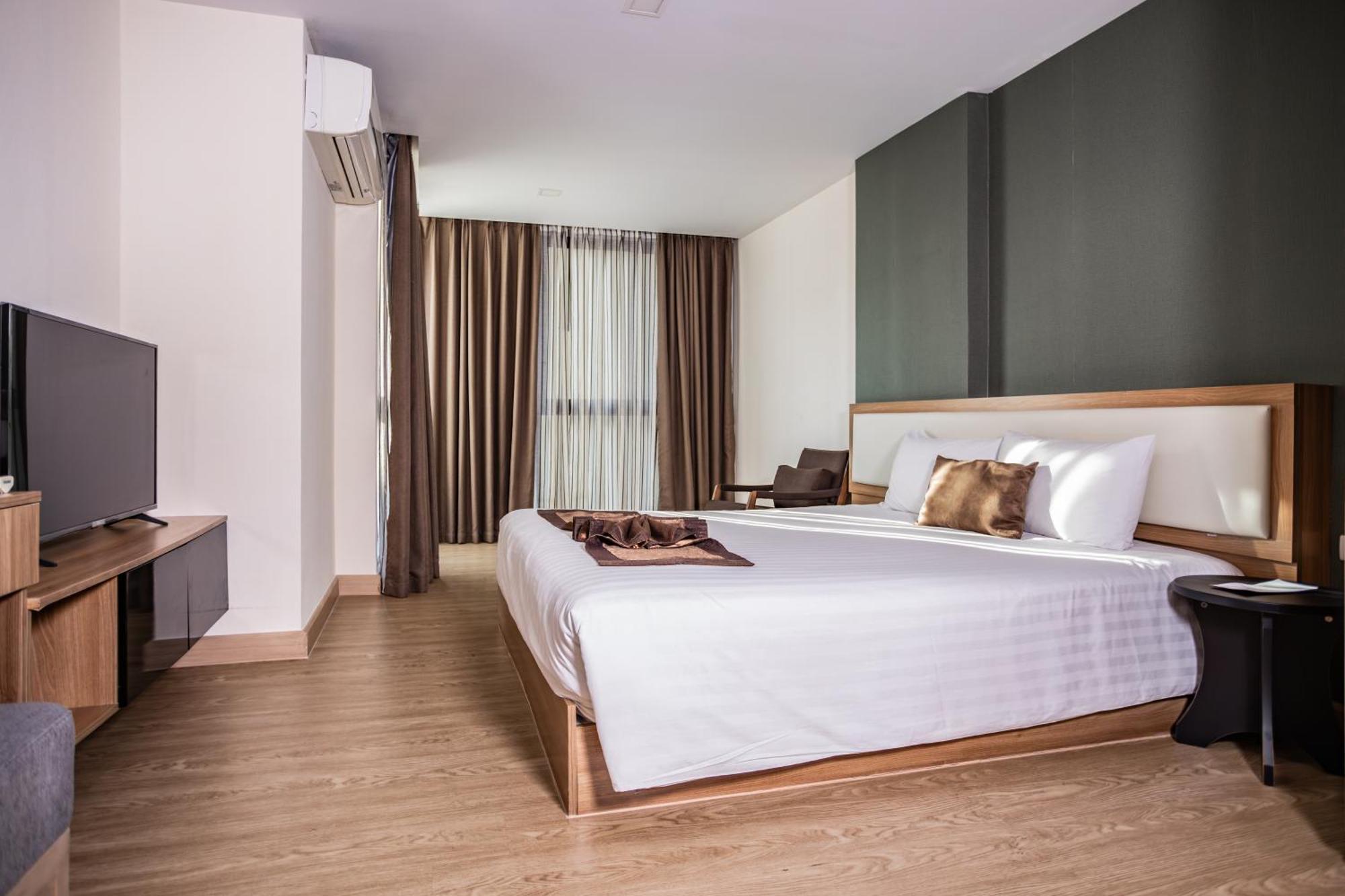 Ten Ekamai Residences Bangkok Exterior foto