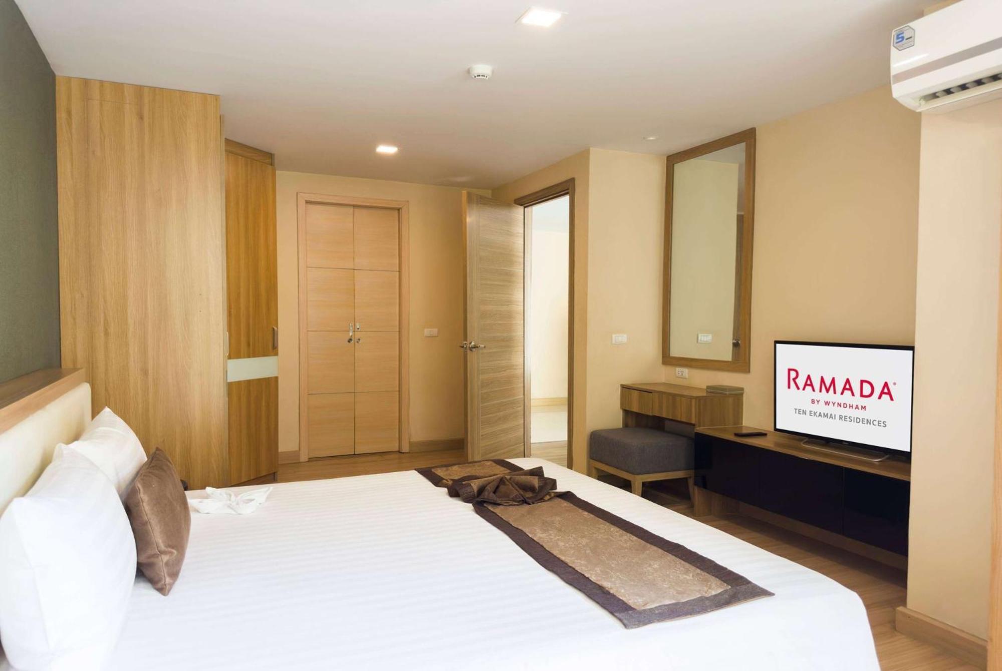 Ten Ekamai Residences Bangkok Exterior foto