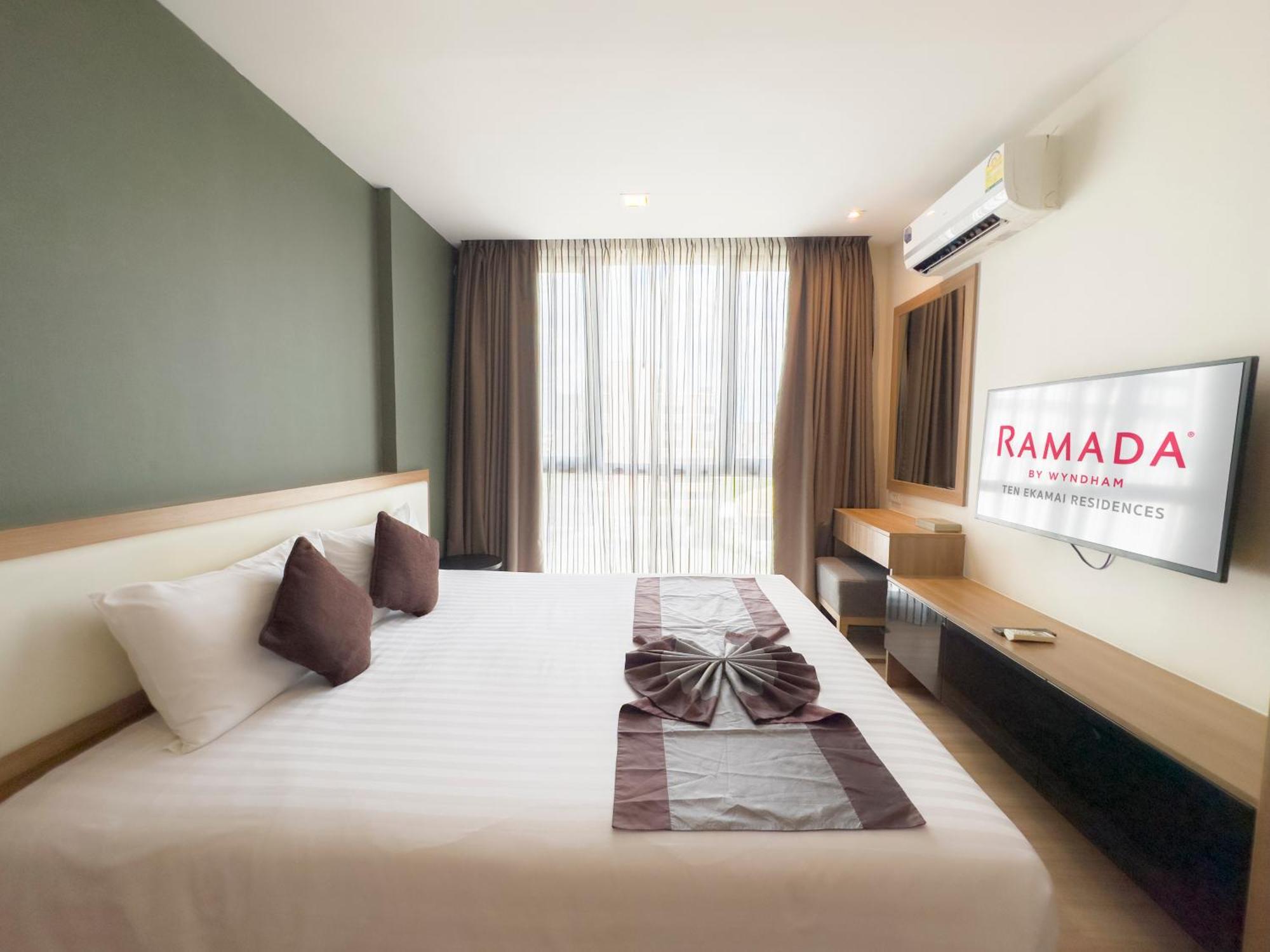 Ten Ekamai Residences Bangkok Exterior foto