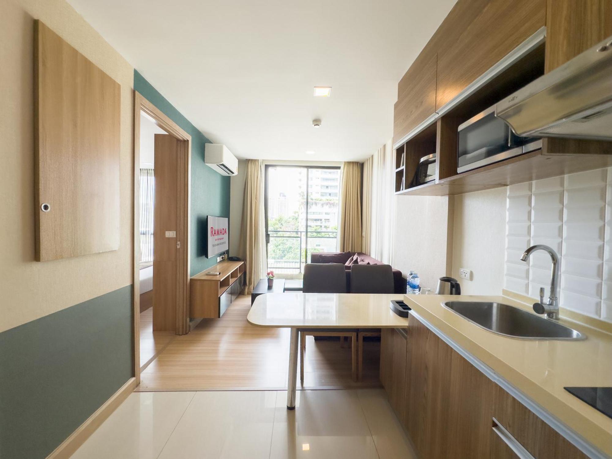 Ten Ekamai Residences Bangkok Exterior foto